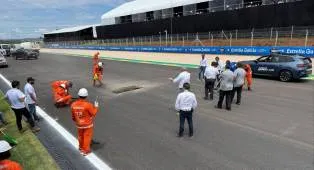 Perbaikan Lintasan Utama GP Brasil Terhambat Lubang Besar