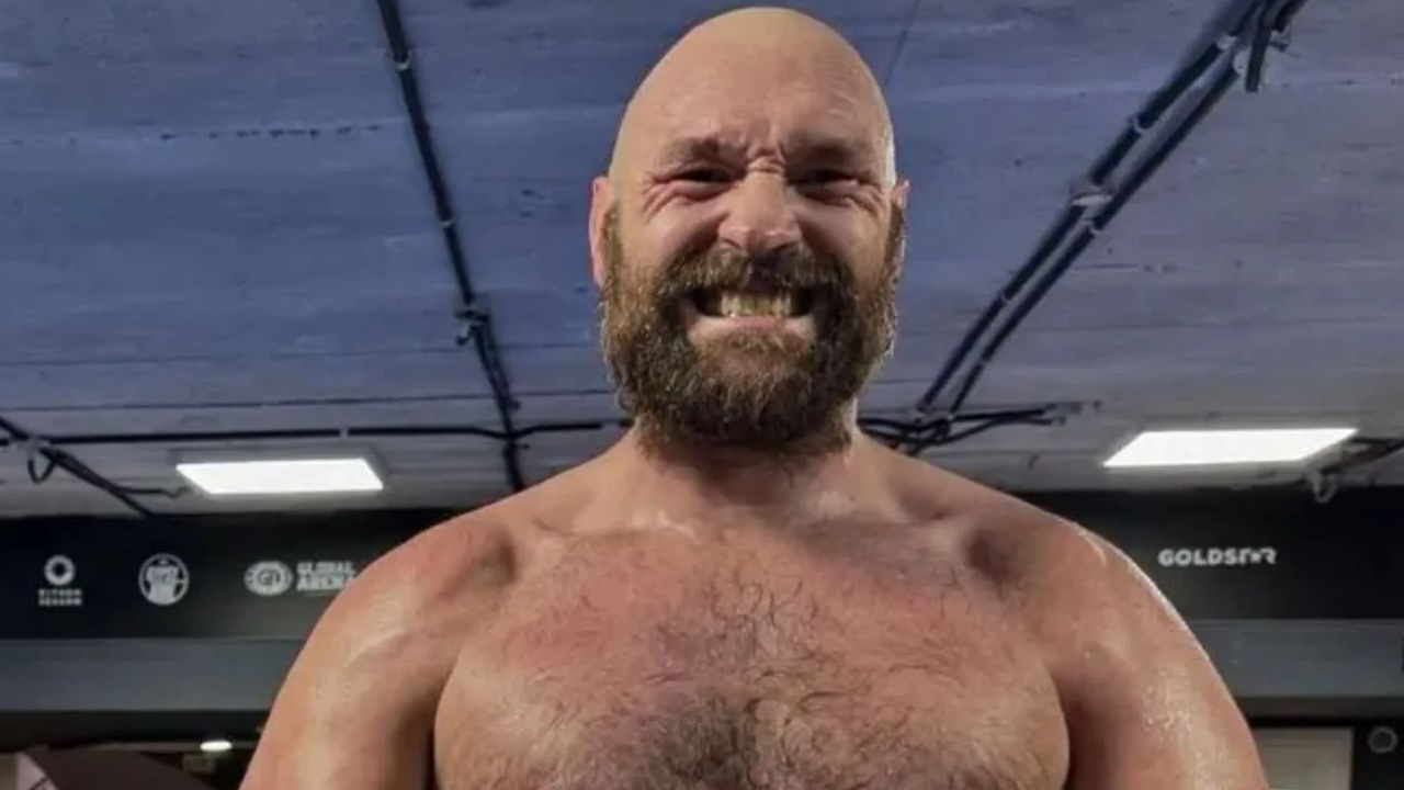 Tyson Fury Jawab Keraguan Ayahnya, Klaim Masih Ganas di Atas Ring