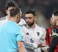 VAR Dianggap Tak Konsisten, Laga Manchester United Penuh Keputusan Kontroversi