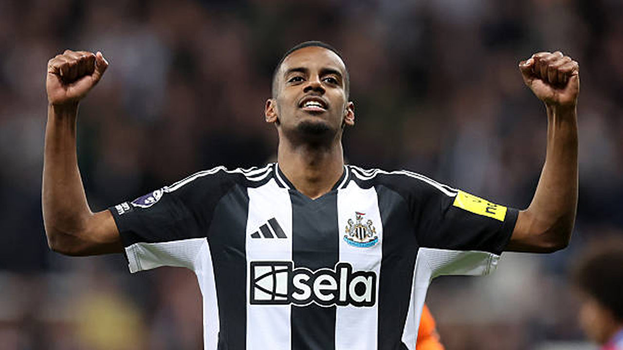 Ambisi Newcastle Terhambat, Jamie Carragher Soroti Dampak Transfer Alexander Isak