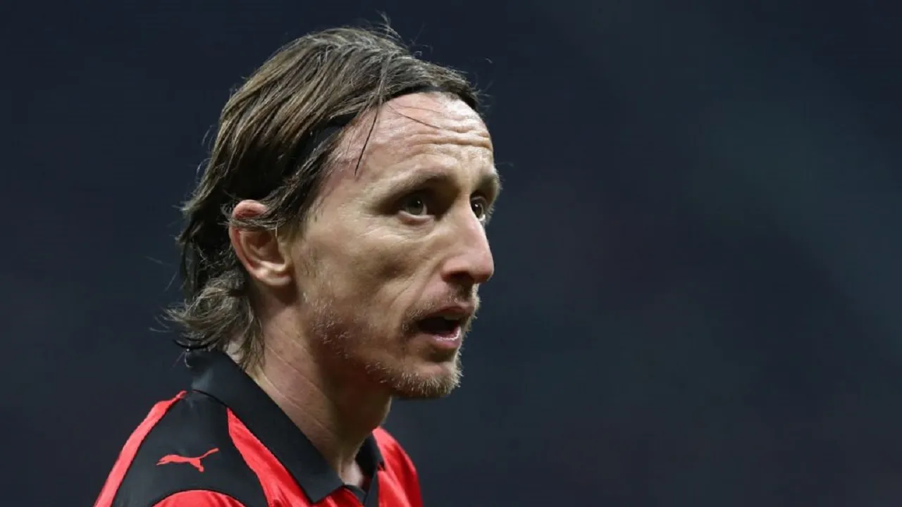 Bantu Milan Kalahkan Torino, Luka Modric Catatkan 550 Penampilan