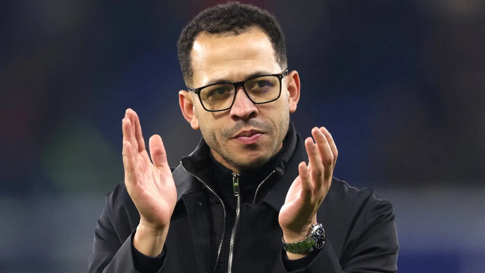 Desakan Pemecatan Rosenior, Chelsea Didorong Gaet Pelatih Terbaik Dunia - sumber: (givemesport)