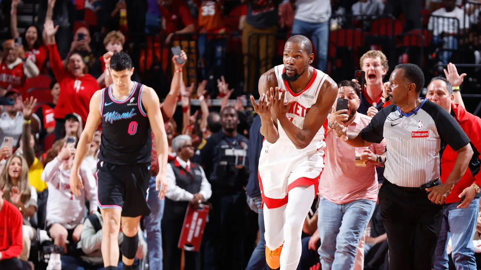 Durant Lampaui Jordan, Masuk Lima Besar Pencetak Poin NBA - sumber: (mainbasket)