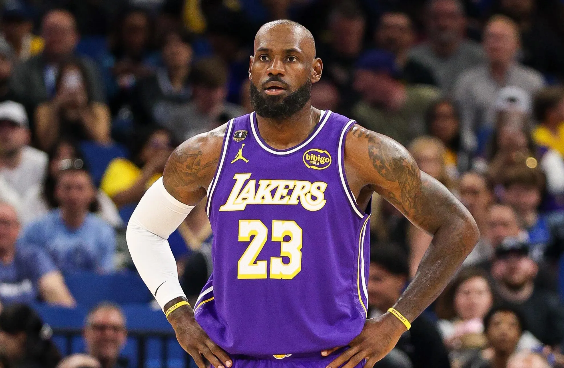 LeBron James Lampaui Rekor Pertandingan Robert Parish - sumber: (mainbasket)