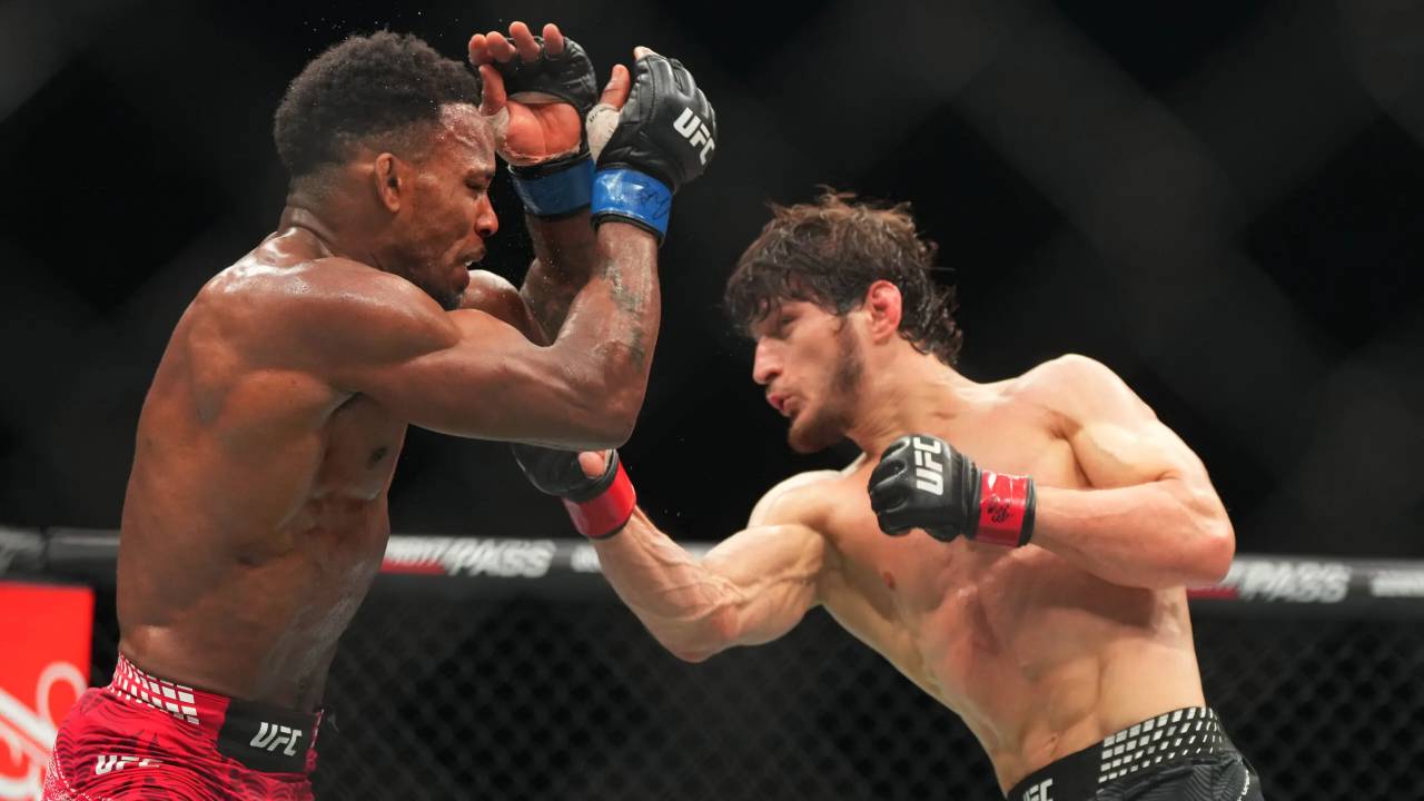 Movsar Evloev Kalahkan Lerone Murphy, Tantang Alexander Volkanovski