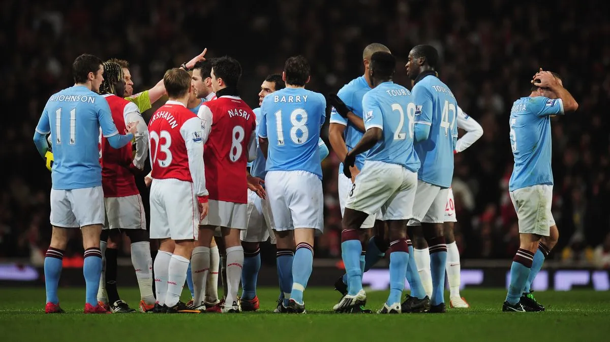 Sagna Kecewa pada Fans Arsenal Soal Kepindahannya ke Man City - sumber: (footballlondon)