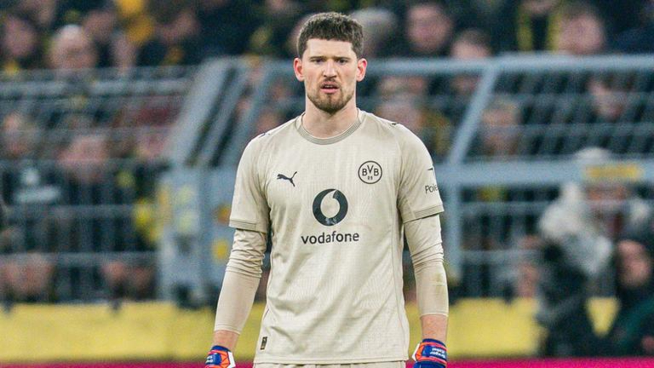 Tekuk Hamburg 3-2, Kobel: Dortmund Balikkan Keadaan Dengan Penampilan Bagus