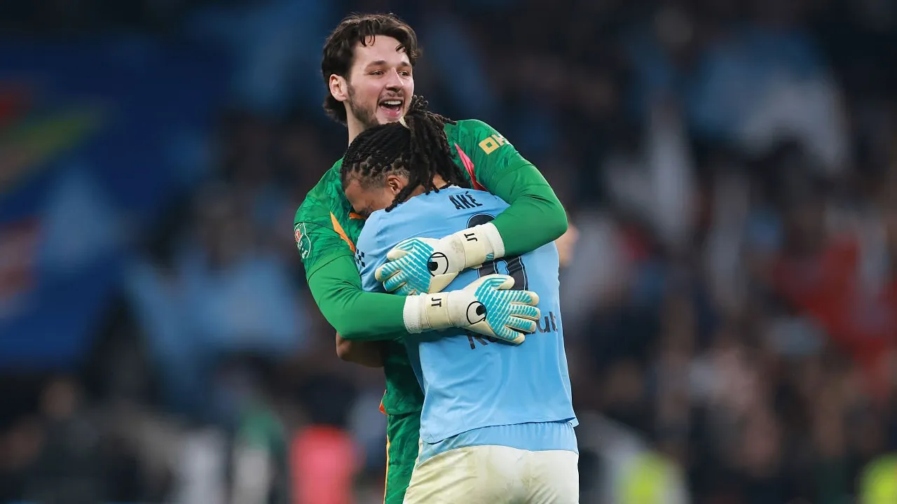 Bahagianya James Trafford Usai Bantu Manchester City Menangkan Carabao Cup