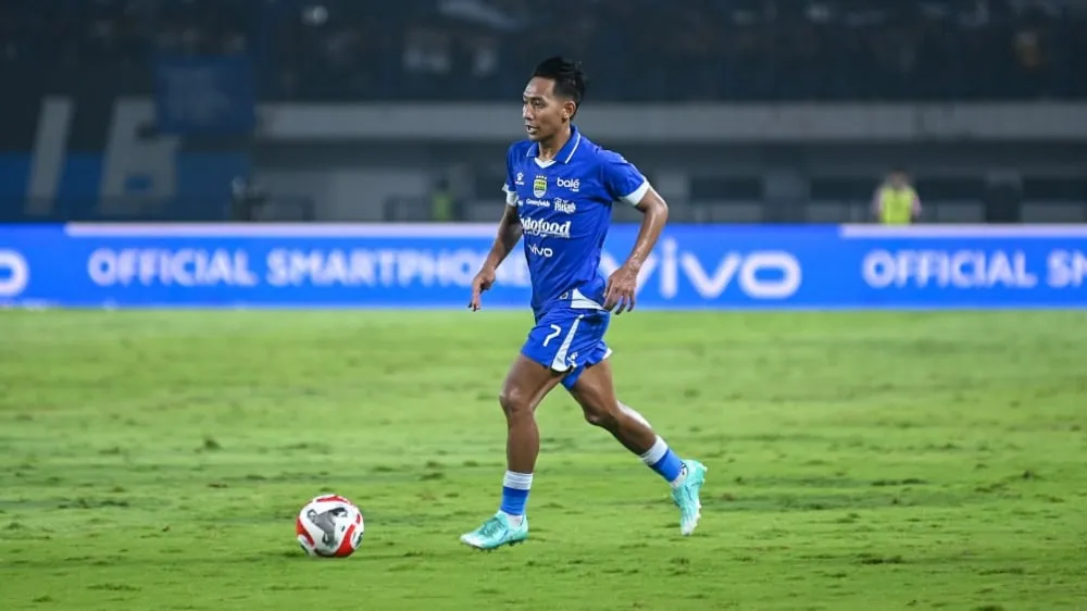 Beckham Putra Dapat Kehormatan Dipanggil ke Timnas Indonesia - sumber: (ileagueid)