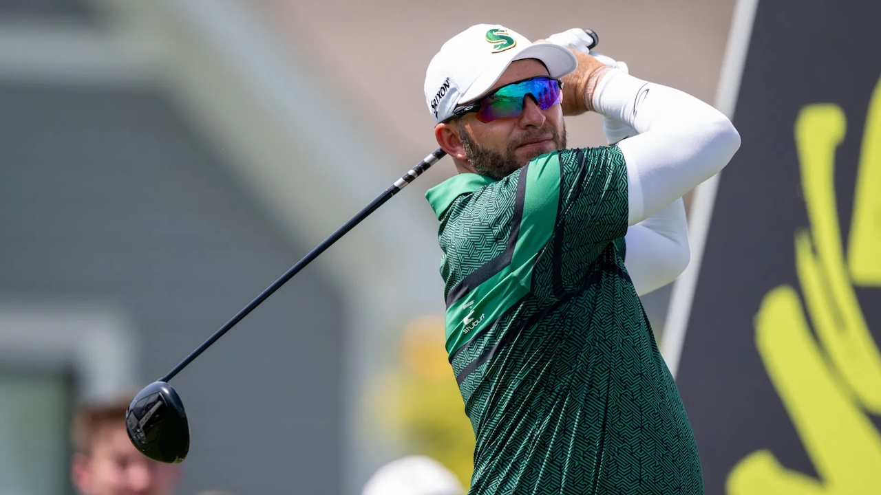 Dean Burmester Terpukau Dukungan Fans di LIV Golf Afrika Selatan