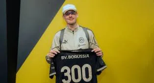 Julian Brandt Mainkan Laga Kompetitif ke-300 Bersama Dortmund