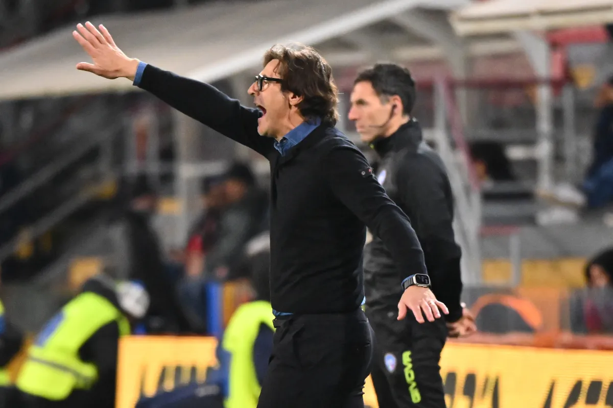 Pelatih Fiorentina Vanoli Emosi Usai Imbang 1-1 Lawan Inter: ‘Cukup’ - sumber: (footballitalia)