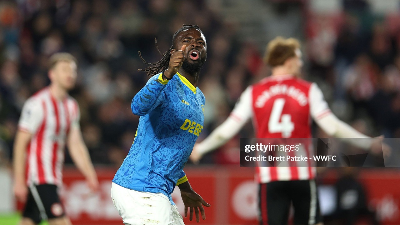 Rob Edwards Puji Kebangkitan Tolu Arokodare di Wolves