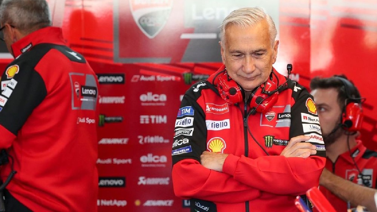Davide Tardozzi Ngamuk Usai MotoGP Mendadak Pangkas Lap di GP Brasil