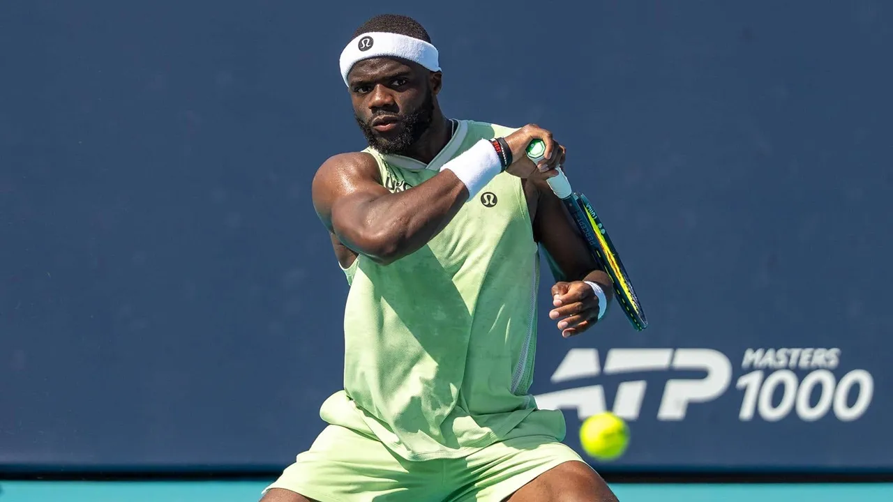 Frances Tiafoe Buat Jakub Mensik Tertunduk Lesu Di Miami