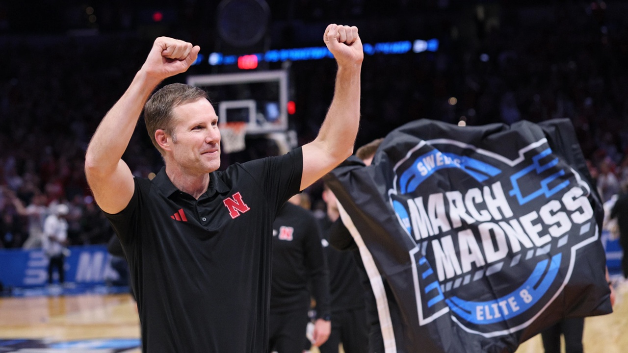 Fred Hoiberg Ubah Nebraska dari Bahan Olok-olok Jadi Tim Kesayangan