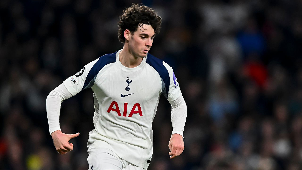 Jika Spurs Turun Kasta, Manchester United Siap Gaet Archie Gray