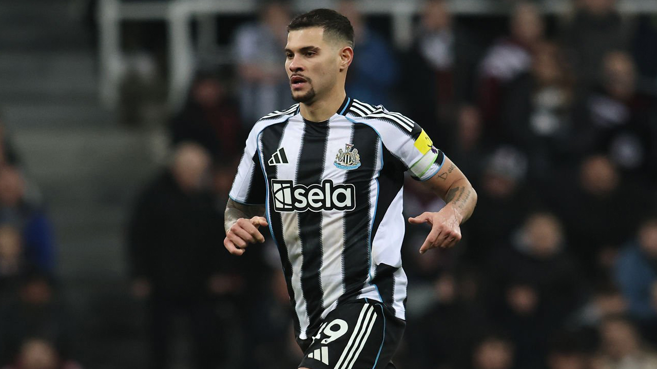 Manchester United Makin Serius, Petinggi Klub Temui Agen Bruno Guimaraes