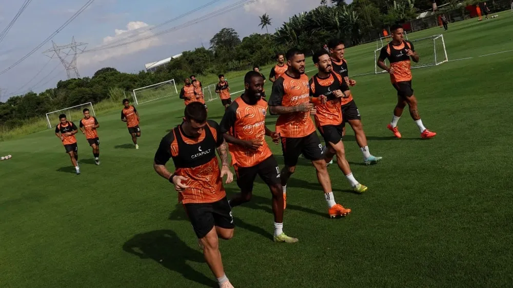 Persija Kembali Berlatih Intensif Usai Libur Lebaran - sumber: (ileagueid)