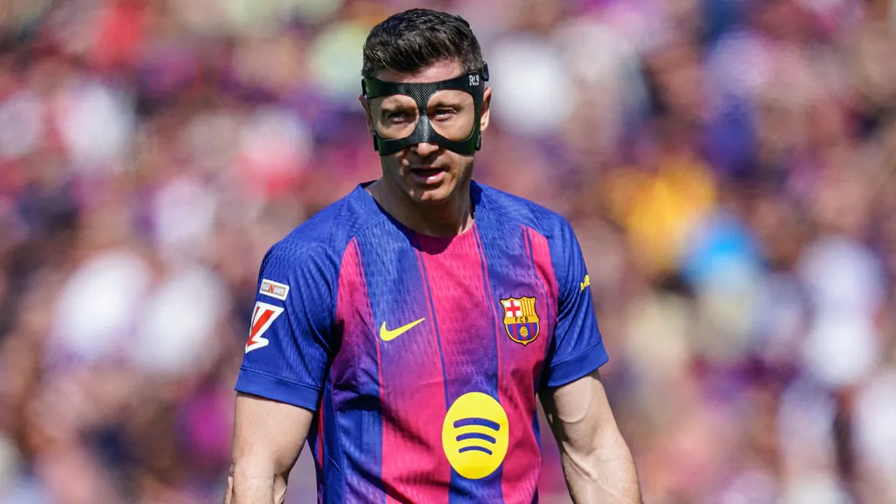 Robert Lewandowski Tegaskan Belum Putuskan Masa Depannya di Barcelona