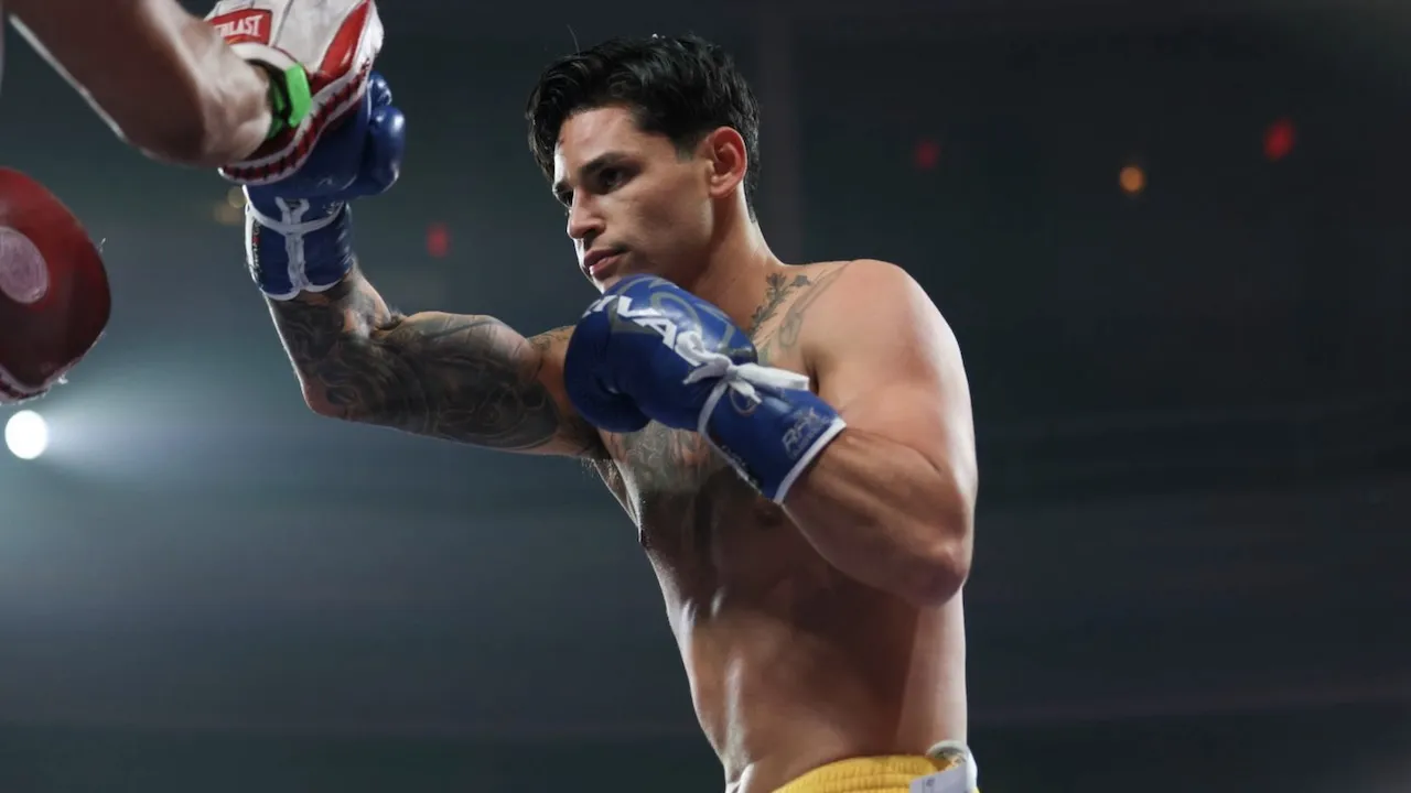 Ryan Garcia Sesumbar Bisa Kalahkan Terence Crawford