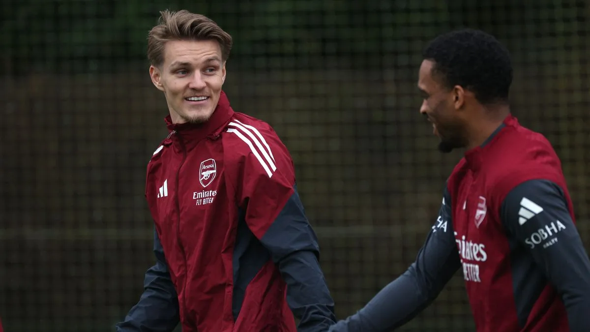 Sembilan Pemain Arsenal Jalani Latihan Tambahan - sumber: (footballlondon)