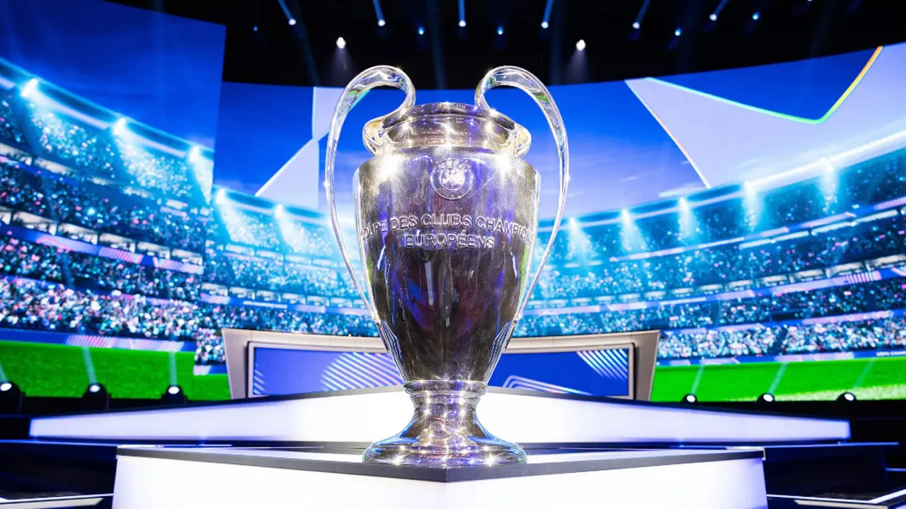 Trofi Liga Champions.