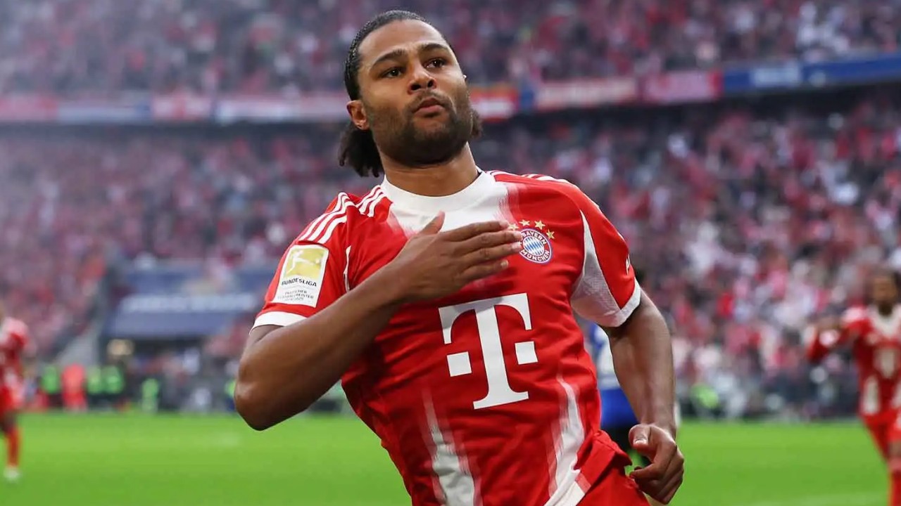 Vincent Kompany Puji Fleksibilitas Serge Gnabry di Lini Depan