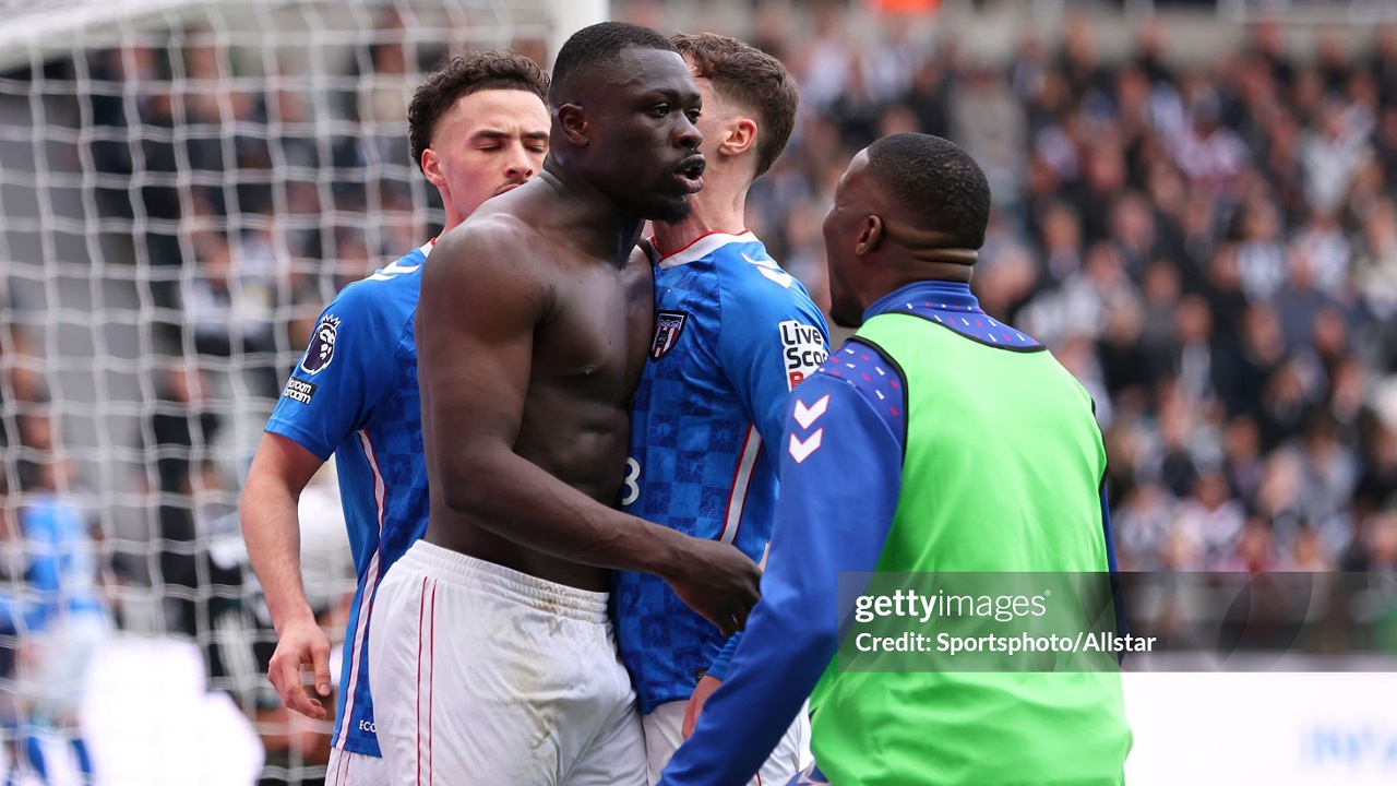 Brian Brobbey Bantah Selebrasi Golnya sebagai Sindiran