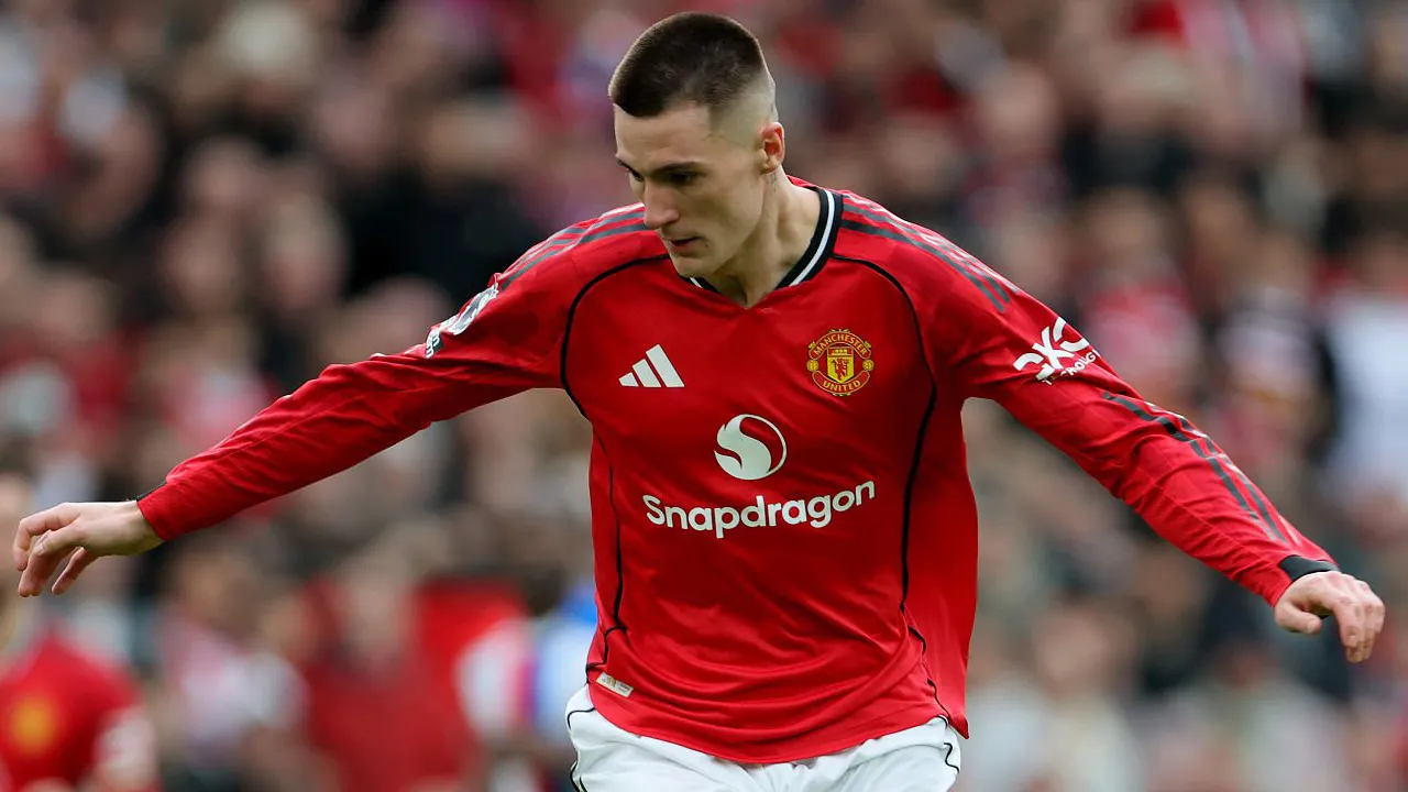 Michael Owen Sebut Benjamin Sesko Belum Layak Jadi Andalan MU