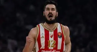 Nikola Kalinic Ingin Zvezda Fokus Hentikan Kecepatan Transisi Baskonia