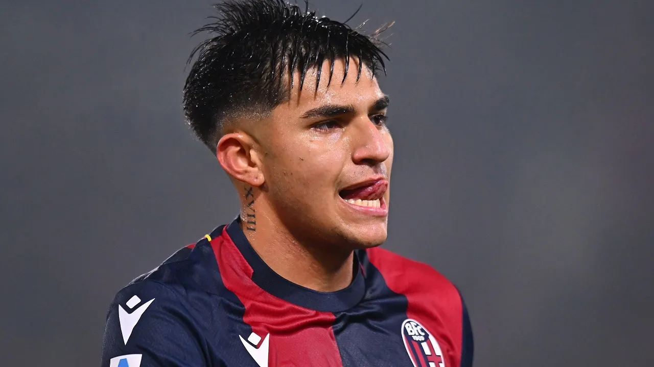 Pemandu Bakat AC Milan Pantau Langsung Santiago Castro dan Mario Gila