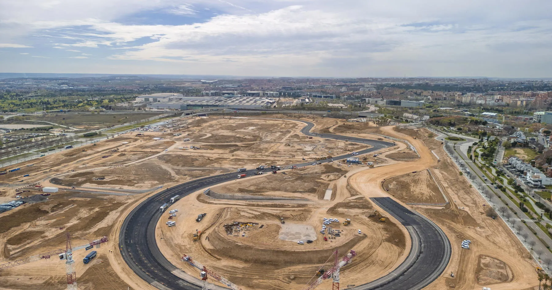 Pembaruan Sirkuit F1 Madrid: Tikungan ‘Ekstrem’ Terungkap - sumber: (racingnews365)