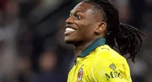 Rafael Leao Kaget Max Allegri Coret Namanya Jelang Lawan Torino