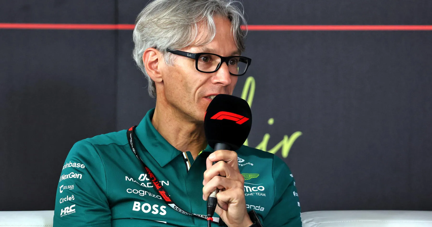 Aston Martin Tolak Bahas Pergantian Manajemen di F1 Jepang - sumber: (racingnews365)