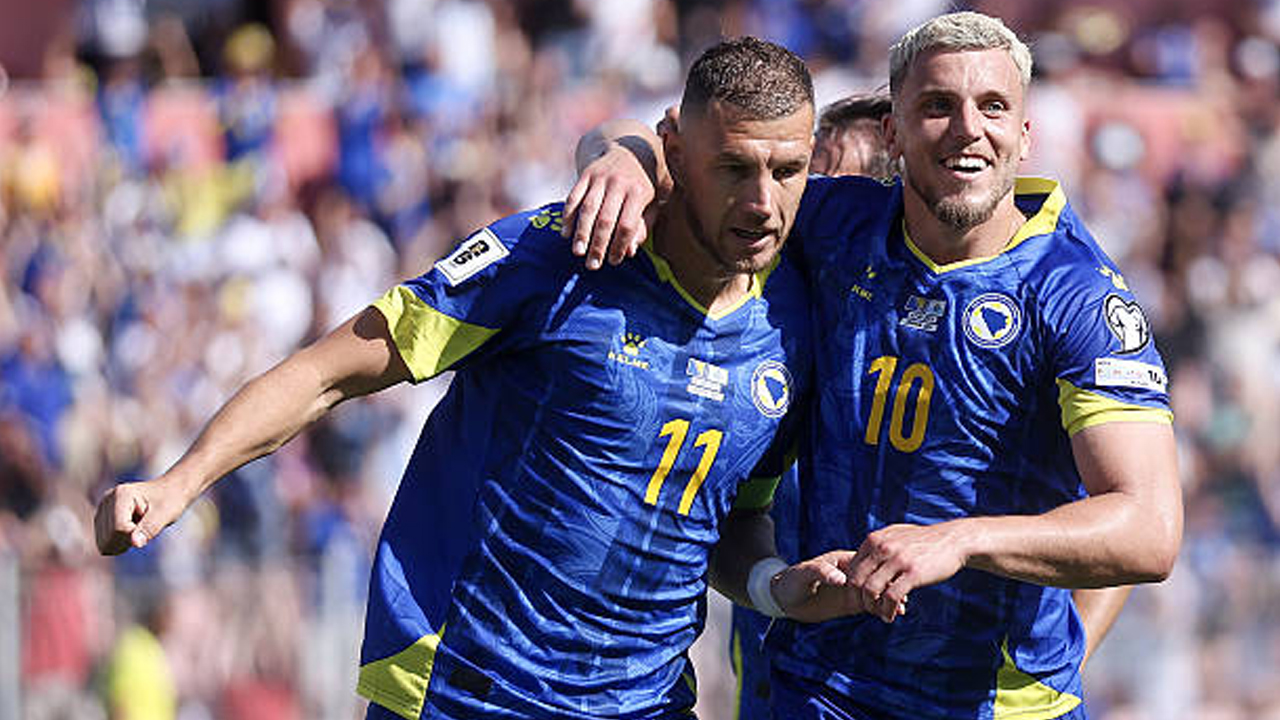 Edin Dzeko Kembali ke Inggris, Bawa Misi Besar Bosnia and Herzegovina