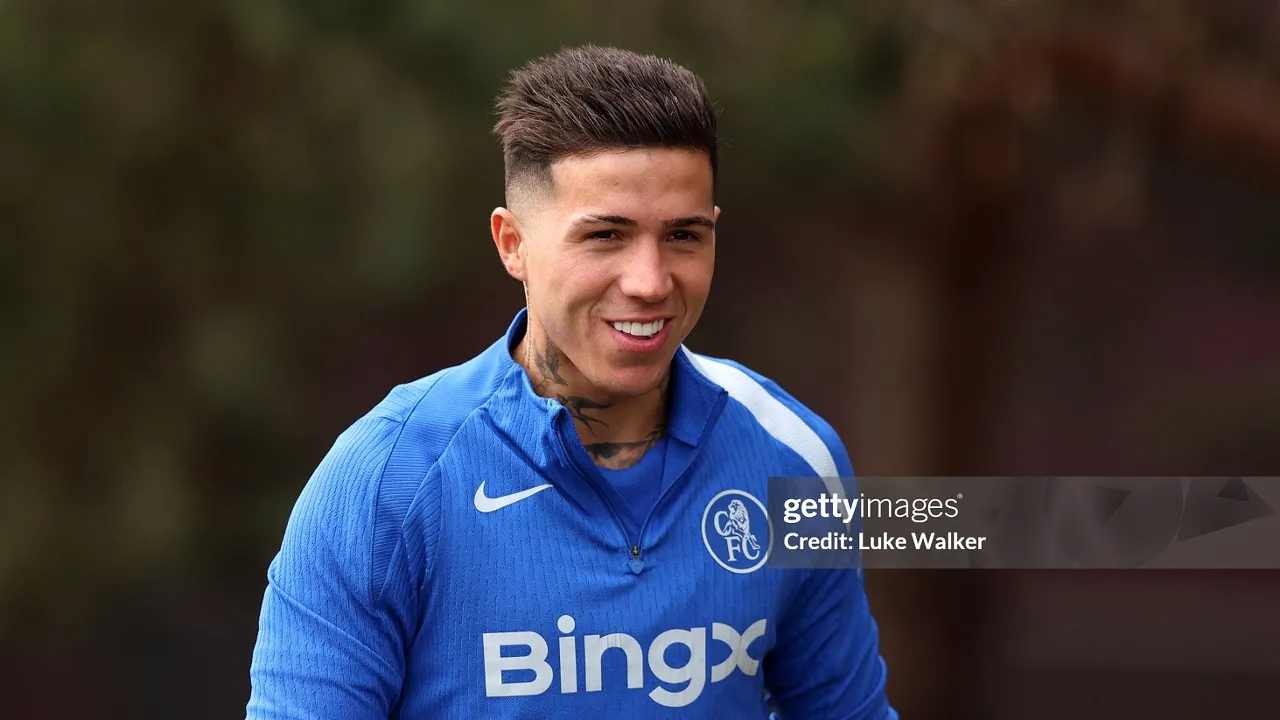 Enzo Fernandez Ditawar €200 Juta, Chelsea Dihadapkan Dilema