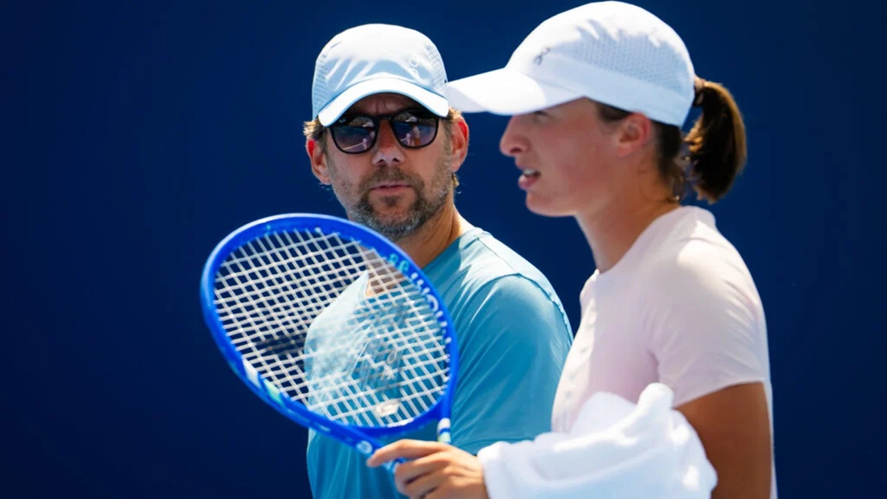 Fisioterapis Iga Swiatek Buka Suara Terkait Perpisahan Dengan Wim Fissette