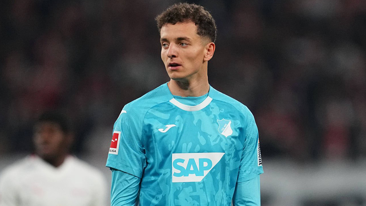 Fisnik Asllani Kasih Kode? Unggahan IG Picu Rumor ke Barcelona