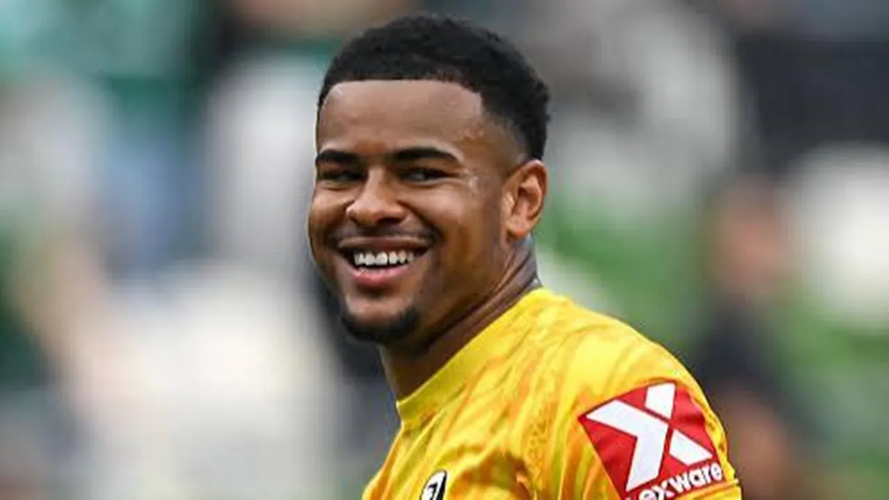 Gantikan Vicario, Tottenham Lirik Penjaga Gawang Freiburg