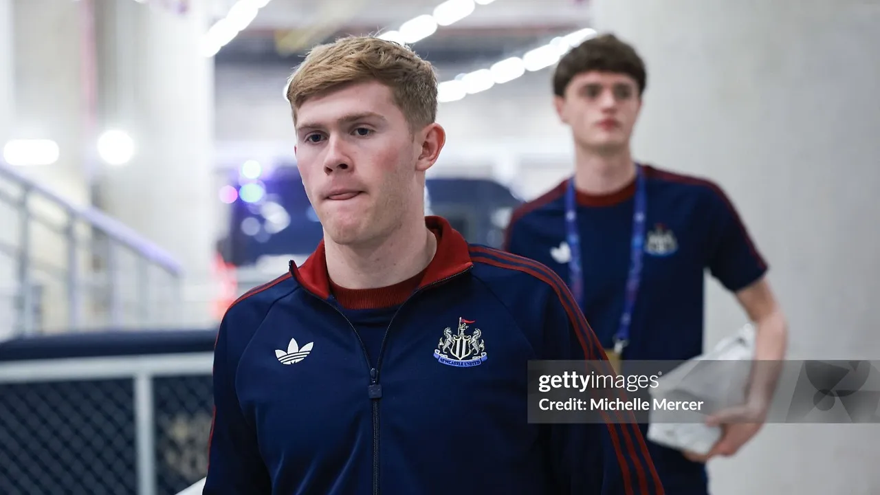 Lewis Hall Diperebutkan, Newcastle Tegas Tak akan Jual