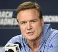 Pelatih Bill Self Bantah Rumor Dirinya Pensiun dari Kansas Jayhawks