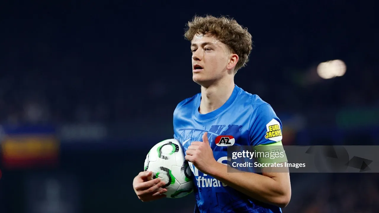 Sven Mijnans Diburu Tottenham dan Crystal Palace