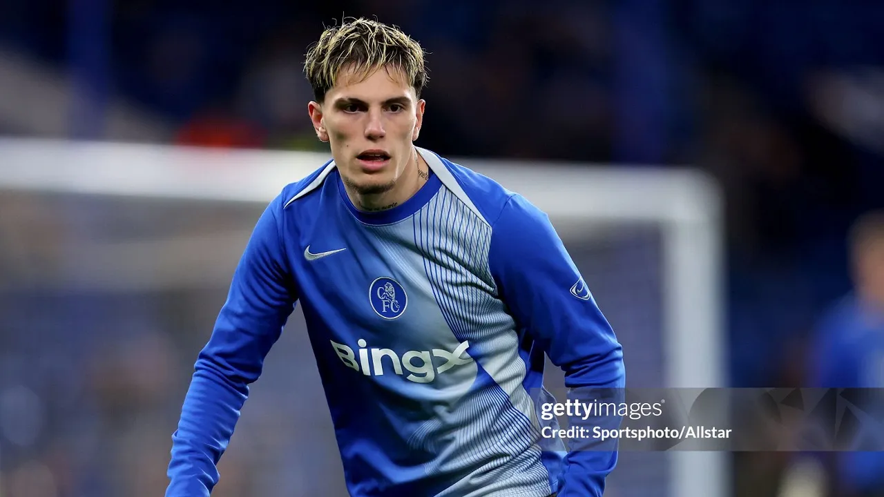 Alejandro Garnacho Didenda Usai Ngebut Sebelum Gabung Chelsea