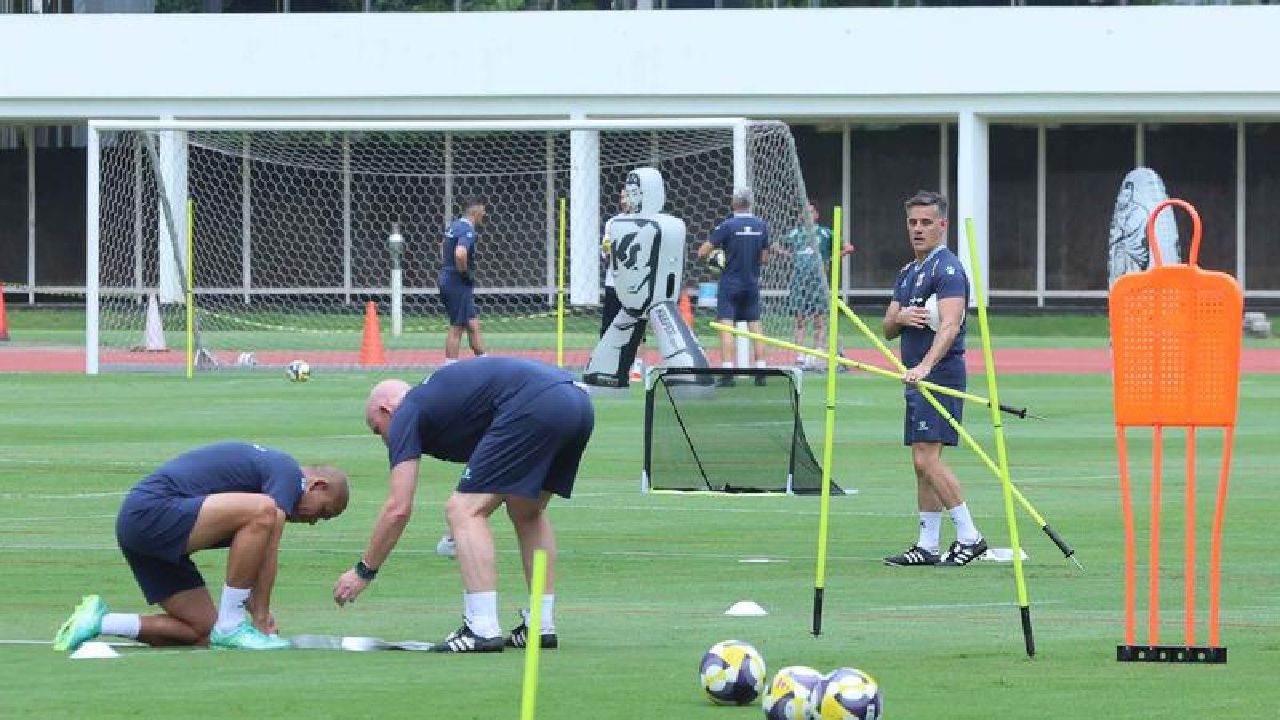 Daftar Lengkap Staf Pelatih Timnas Indonesia Era John Herdman