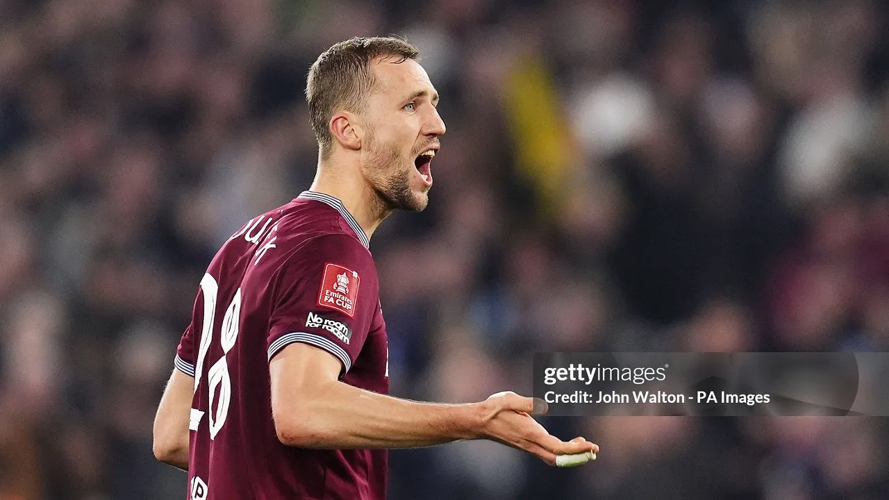 Tomas Soucek jadi target Everton atas keinginan David Moyes