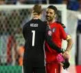 Gianluigi Buffon Sarankan Manuel Neuer Main Hingga Usia 45 Tahun