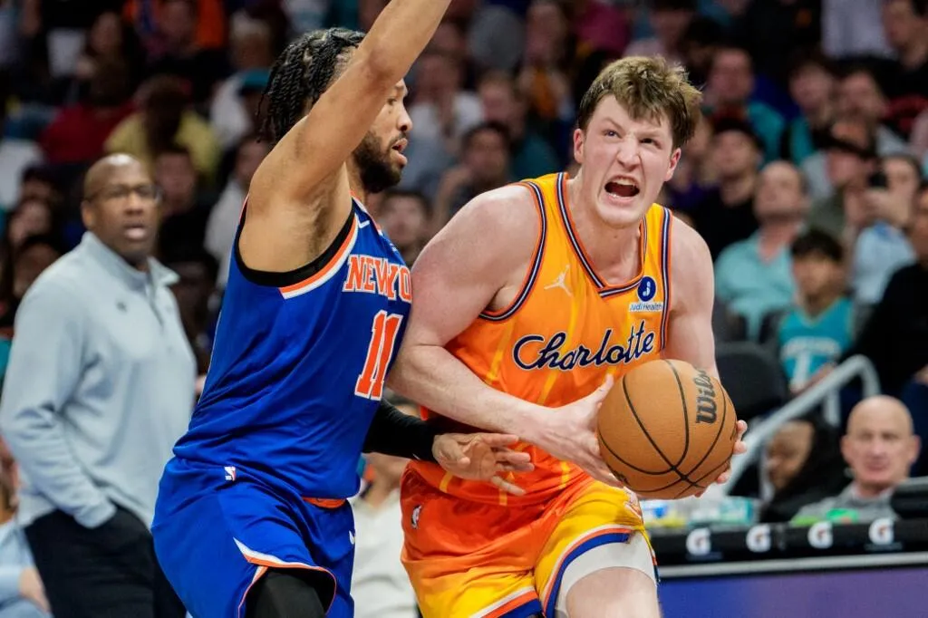 Kon Knueppel Unggulan Rookie of the Year 2026