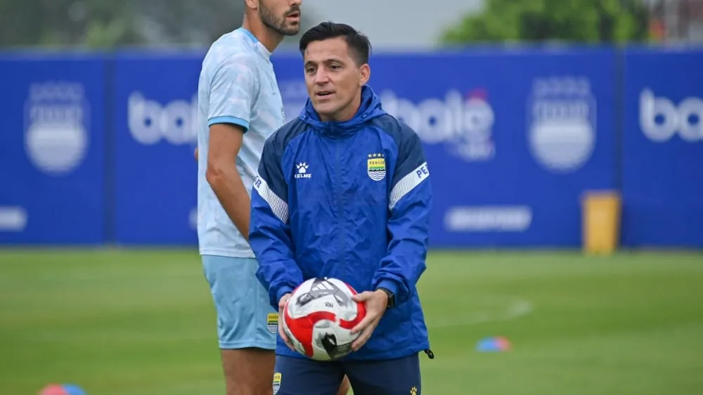 Kondisi Fisik Pemain Persib Paska Libur: Evaluasi dan Rencana Pemulihan - sumber: (ileagueid)