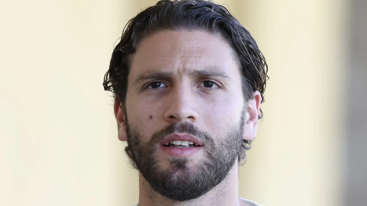 Manuel Locatelli Desak Italia Tampil Gemilang di Final: Tak Ada Alasan